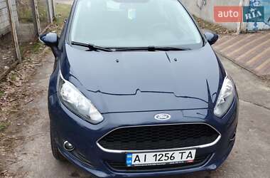 Хетчбек Ford Fiesta 2016 в 