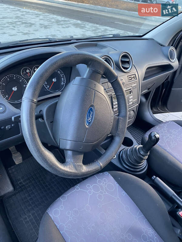 Хетчбек Ford Fiesta 2007 в Києві фото 9 Хетчбек Ford Fiesta 2007 в Києві