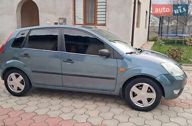 Хетчбек Ford Fiesta 2002 в Надвірній