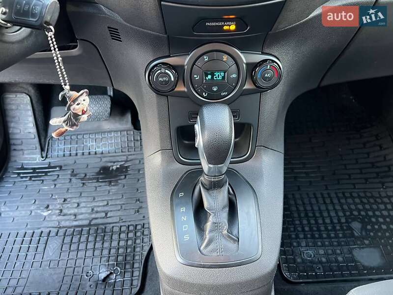 Хетчбек Ford Fiesta 2015 в Дніпрі фото 31 Хетчбек Ford Fiesta 2015 в Дніпрі