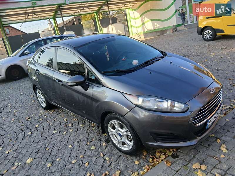 Седан Ford Fiesta 2014 в Хмельницькому