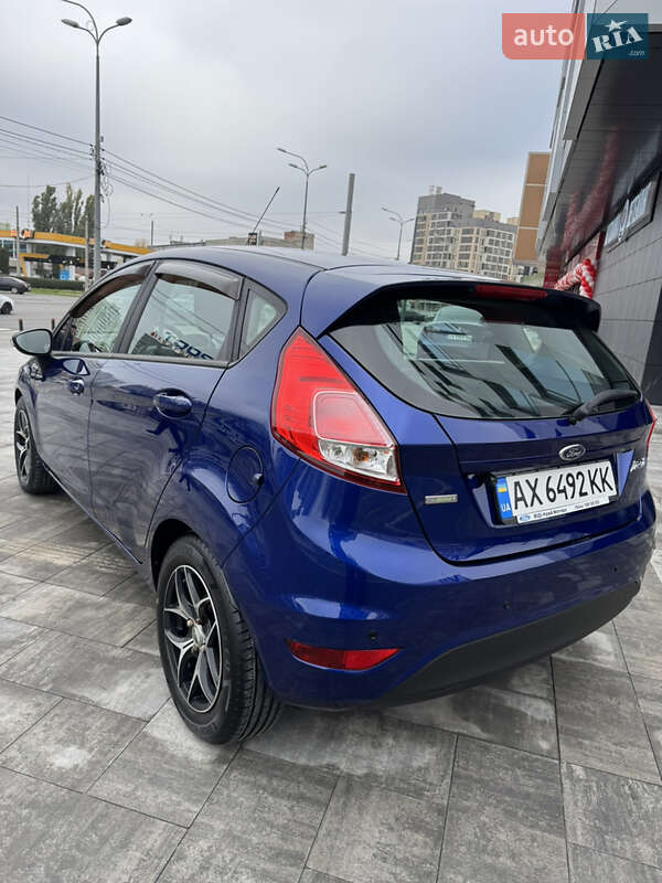 Хетчбек Ford Fiesta 2016 в Харкові