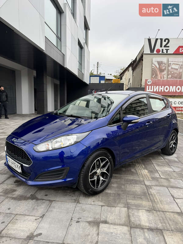 Хетчбек Ford Fiesta 2016 в Харкові