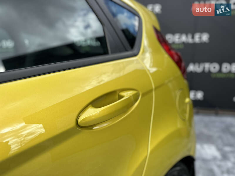 Хетчбек Ford Fiesta 2015 в Вінниці фото 27 Хетчбек Ford Fiesta 2015 в Вінниці