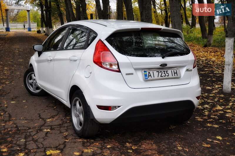 Хэтчбек Ford Fiesta 2013 в Полтаве фото 15 Хэтчбек Ford Fiesta 2013 в Полтаве