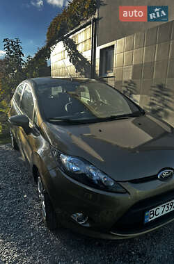 Хэтчбек Ford Fiesta 2011 в Львове