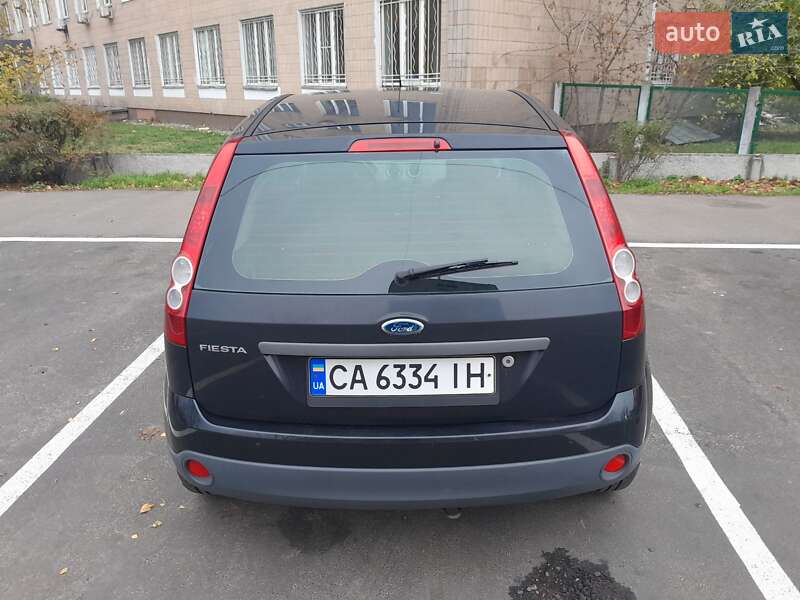Хетчбек Ford Fiesta 2008 в Черкасах