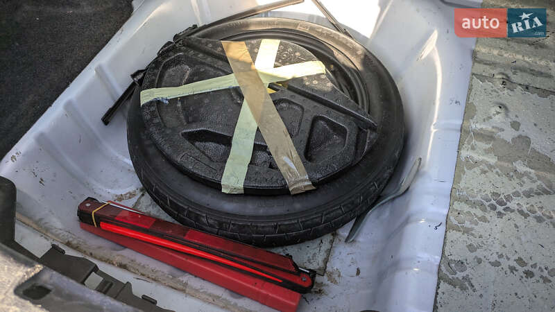 Седан Ford Fiesta 2015 в Києві фото 14 Седан Ford Fiesta 2015 в Києві