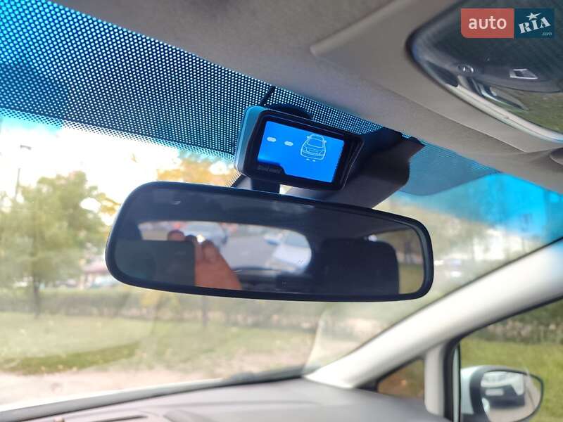 Хетчбек Ford Fiesta 2013 в Києві фото 13 Хетчбек Ford Fiesta 2013 в Києві