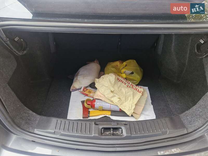 Седан Ford Fiesta 2016 в Києві фото 12 Седан Ford Fiesta 2016 в Києві