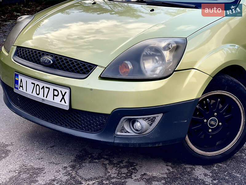Хэтчбек Ford Fiesta 2007 в Киеве фото 3 Хэтчбек Ford Fiesta 2007 в Киеве