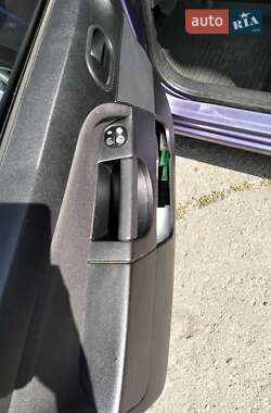 Хэтчбек Ford Fiesta 2008 в Ровно