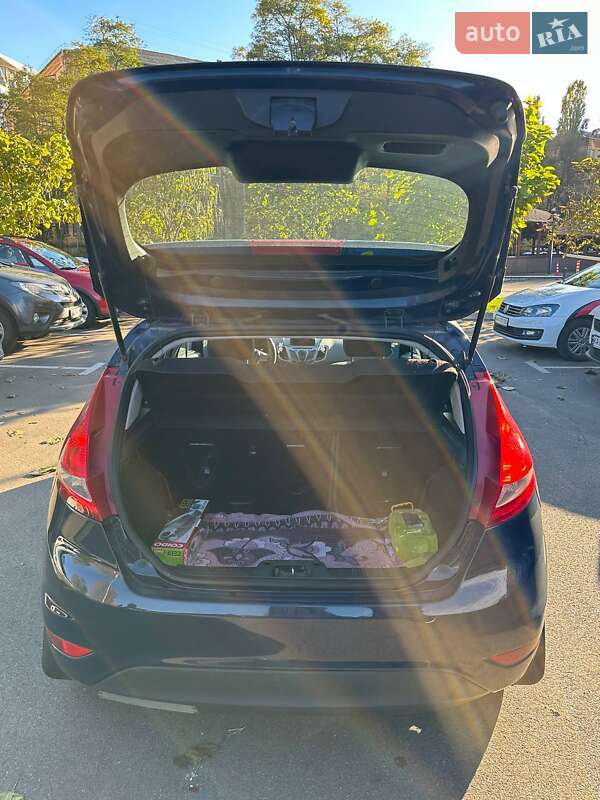 Хэтчбек Ford Fiesta 2011 в Киеве фото 16 Хэтчбек Ford Fiesta 2011 в Киеве