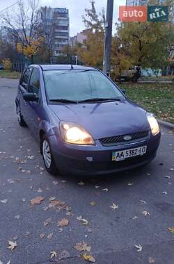 Хэтчбек Ford Fiesta 2007 в Киеве Хэтчбек Ford Fiesta 2007 в Киеве