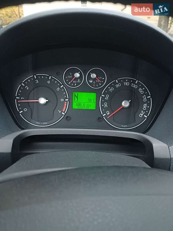 Хетчбек Ford Fiesta 2007 в Києві