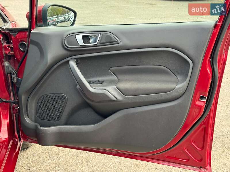 Седан Ford Fiesta 2016 в Виннице фото 23 Седан Ford Fiesta 2016 в Виннице