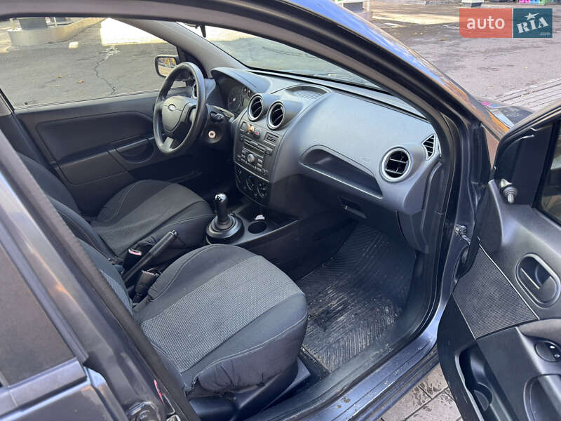 Хэтчбек Ford Fiesta 2006 в Черкассах фото 10 Хэтчбек Ford Fiesta 2006 в Черкассах