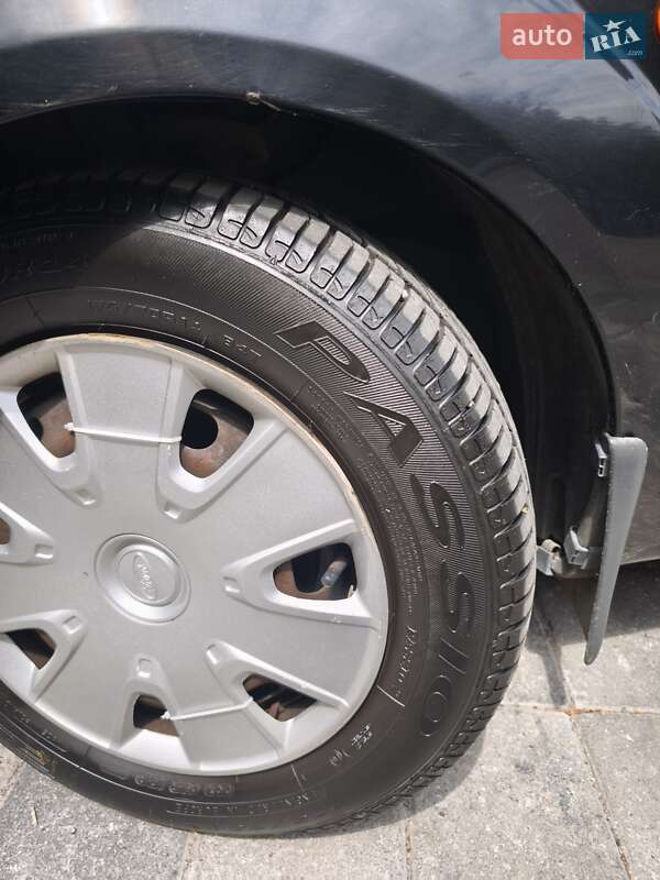 Хэтчбек Ford Fiesta 2006 в Днепре фото 8 Хэтчбек Ford Fiesta 2006 в Днепре