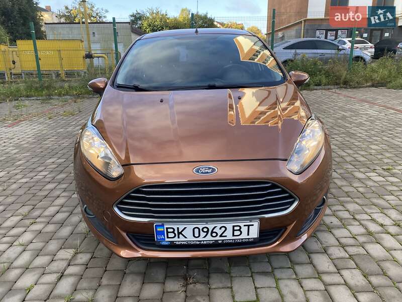 Хэтчбек Ford Fiesta 2015 в Ровно фото 3 Хэтчбек Ford Fiesta 2015 в Ровно