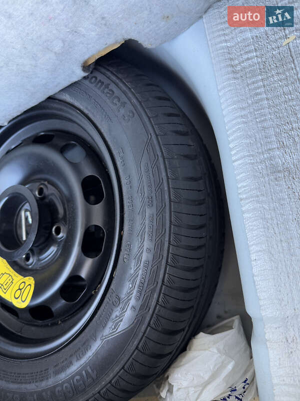 Хетчбек Ford Fiesta 2011 в Чернівцях