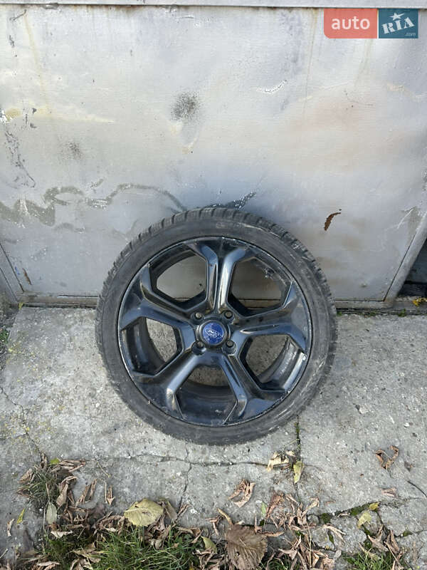 Седан Ford Fiesta 2013 в Городке