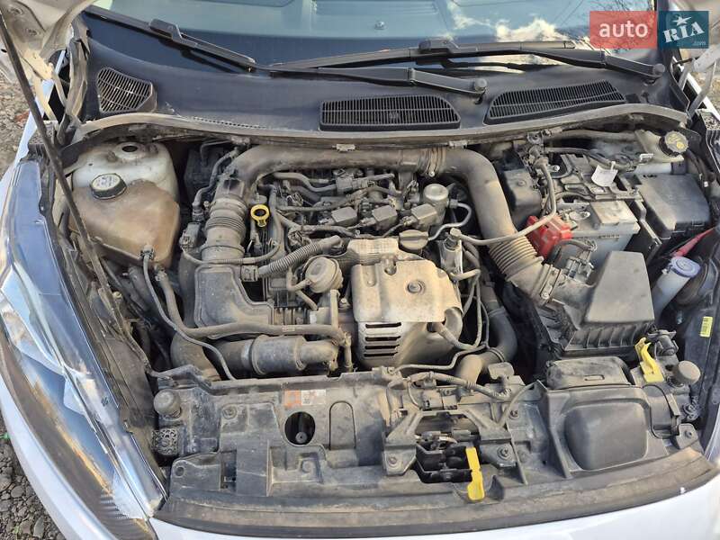 Хэтчбек Ford Fiesta 2013 в Калуше фото 3 Хэтчбек Ford Fiesta 2013 в Калуше