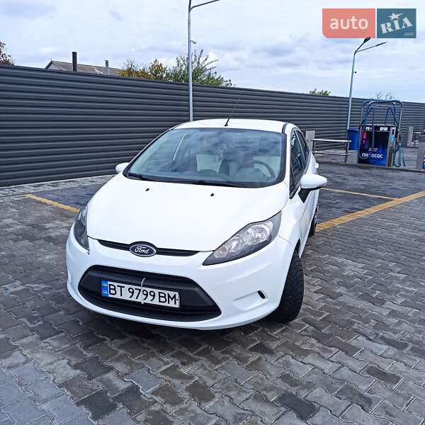 Хетчбек Ford Fiesta 2010 в Миколаєві фото 8 Хетчбек Ford Fiesta 2010 в Миколаєві