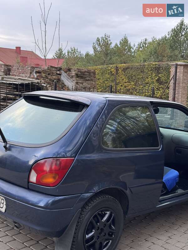 Хетчбек Ford Fiesta 2001 в Львові
