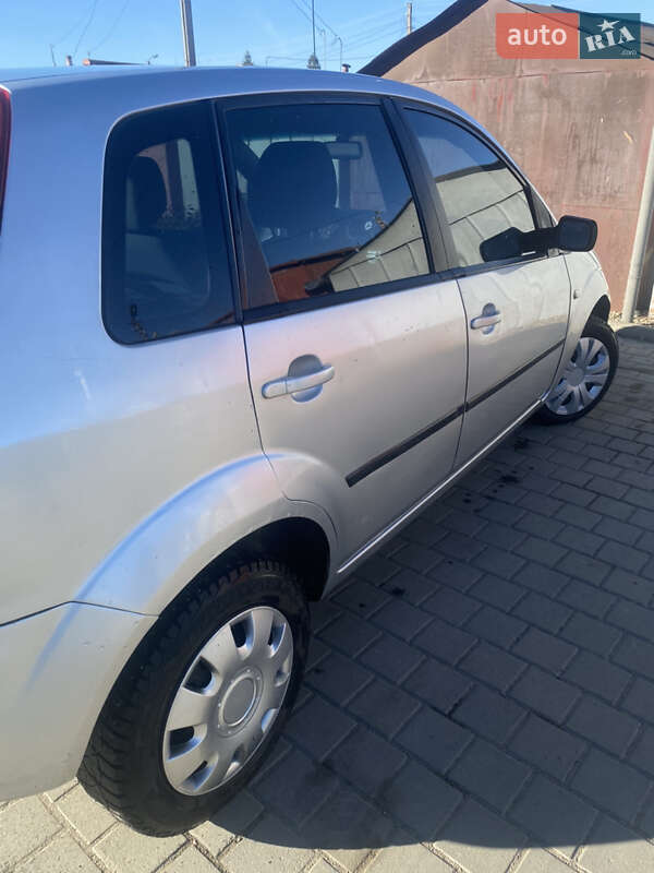 Хетчбек Ford Fiesta 2005 в Дрогобичі фото 8 Хетчбек Ford Fiesta 2005 в Дрогобичі