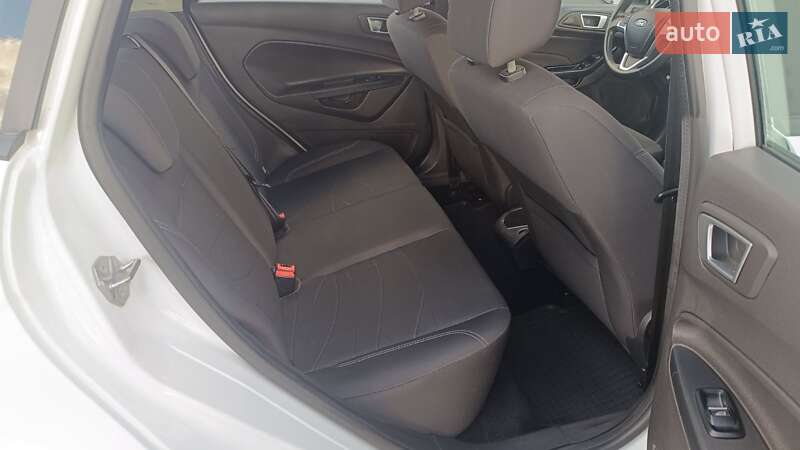 Хетчбек Ford Fiesta 2016 в Києві фото 7 Хетчбек Ford Fiesta 2016 в Києві