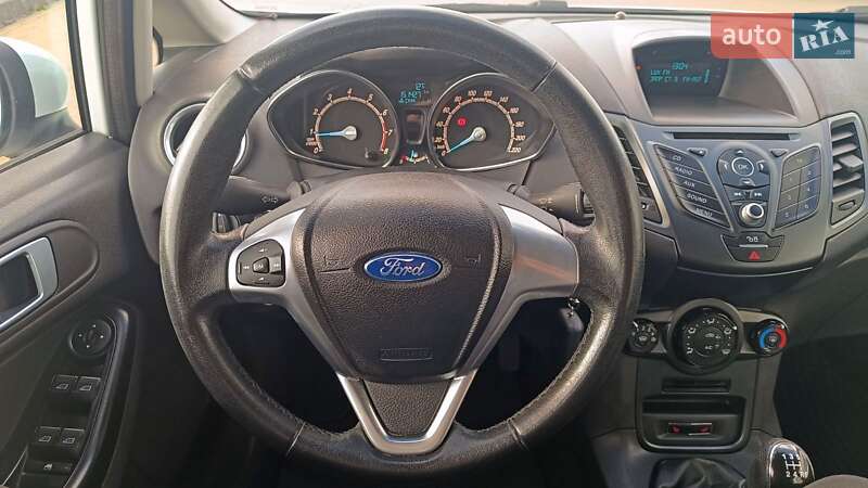 Хетчбек Ford Fiesta 2016 в Києві фото 13 Хетчбек Ford Fiesta 2016 в Києві