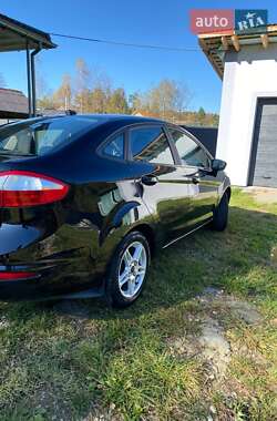 Седан Ford Fiesta 2018 в Івано-Франківську