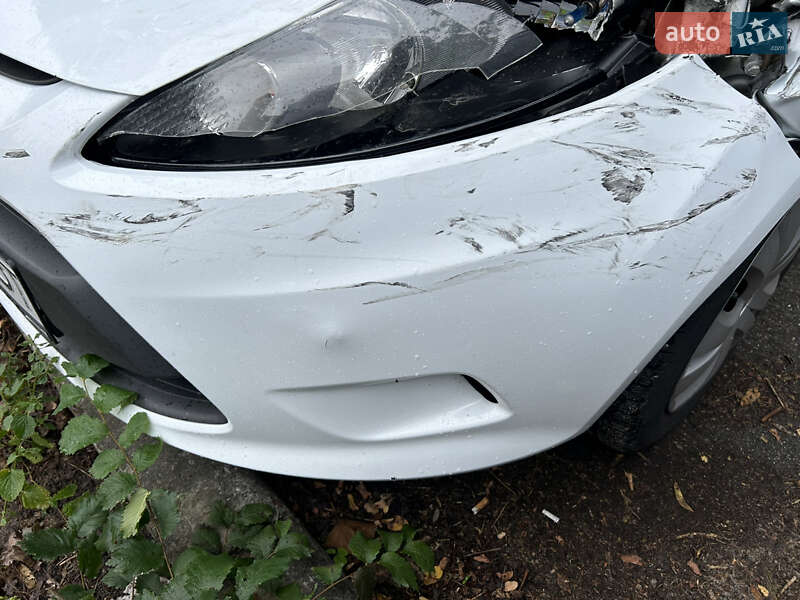 Хэтчбек Ford Fiesta 2012 в Киеве