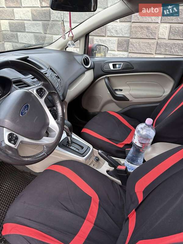 Седан Ford Fiesta 2014 в Житомире