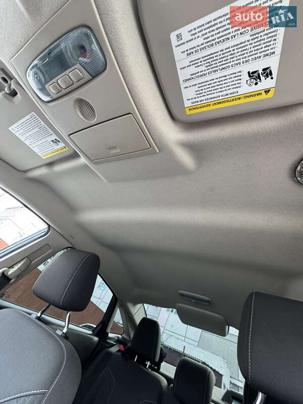 Седан Ford Fiesta 2016 в Киеве