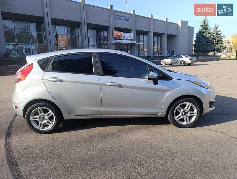 Хэтчбек Ford Fiesta 2018 в Ровно