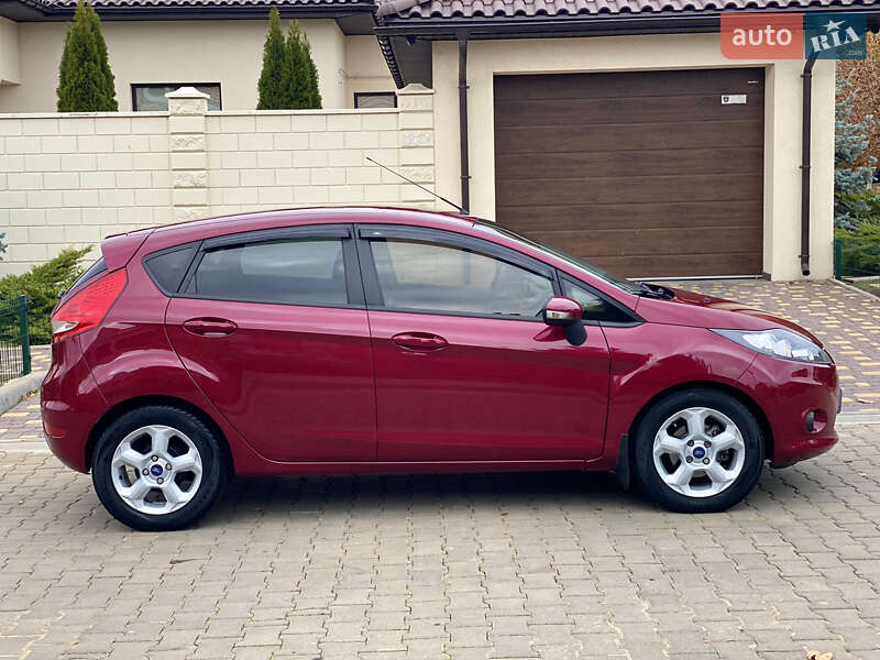 Хэтчбек Ford Fiesta 2011 в Одессе фото 12 Хэтчбек Ford Fiesta 2011 в Одессе