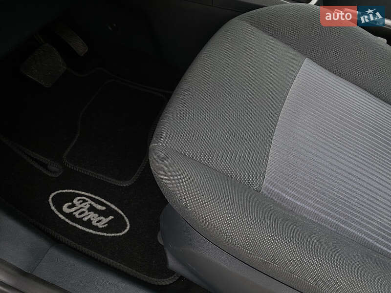 Хэтчбек Ford Fiesta 2011 в Одессе фото 47 Хэтчбек Ford Fiesta 2011 в Одессе