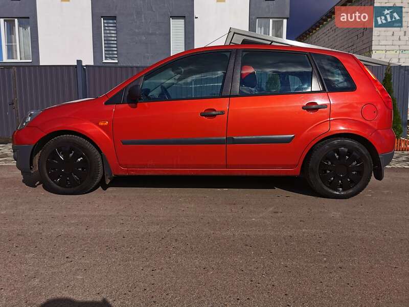 Хэтчбек Ford Fiesta 2008 в Киеве фото 3 Хэтчбек Ford Fiesta 2008 в Киеве