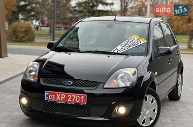 Хэтчбек Ford Fiesta 2008 в Луцке