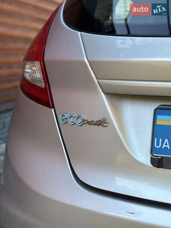 Хетчбек Ford Fiesta 2010 в Косові фото 2 Хетчбек Ford Fiesta 2010 в Косові