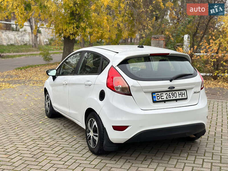 Хэтчбек Ford Fiesta 2015 в Николаеве фото 4 Хэтчбек Ford Fiesta 2015 в Николаеве