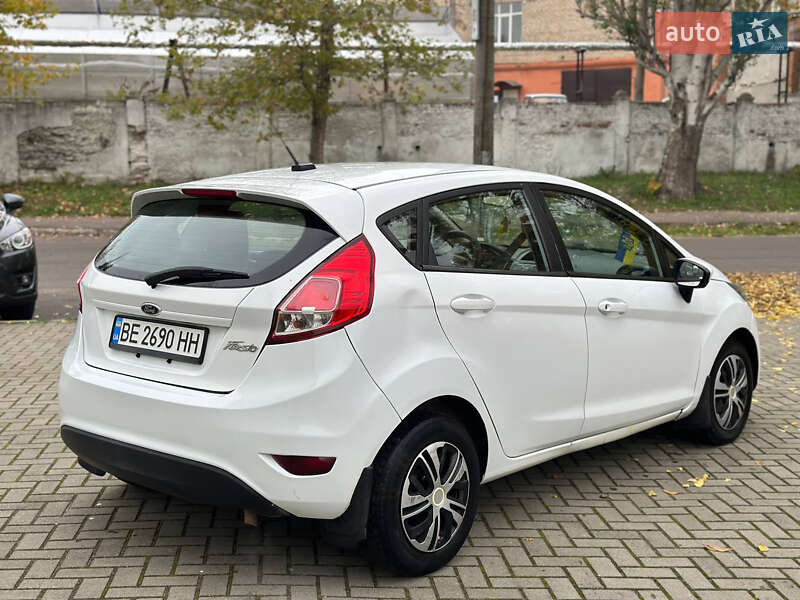 Хэтчбек Ford Fiesta 2015 в Николаеве фото 3 Хэтчбек Ford Fiesta 2015 в Николаеве