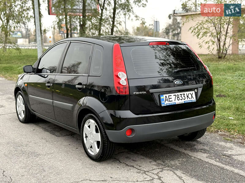 Хэтчбек Ford Fiesta 2008 в Киеве фото 3 Хэтчбек Ford Fiesta 2008 в Киеве
