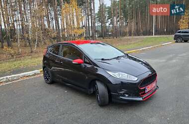 Хэтчбек Ford Fiesta 2015 в Ирпене