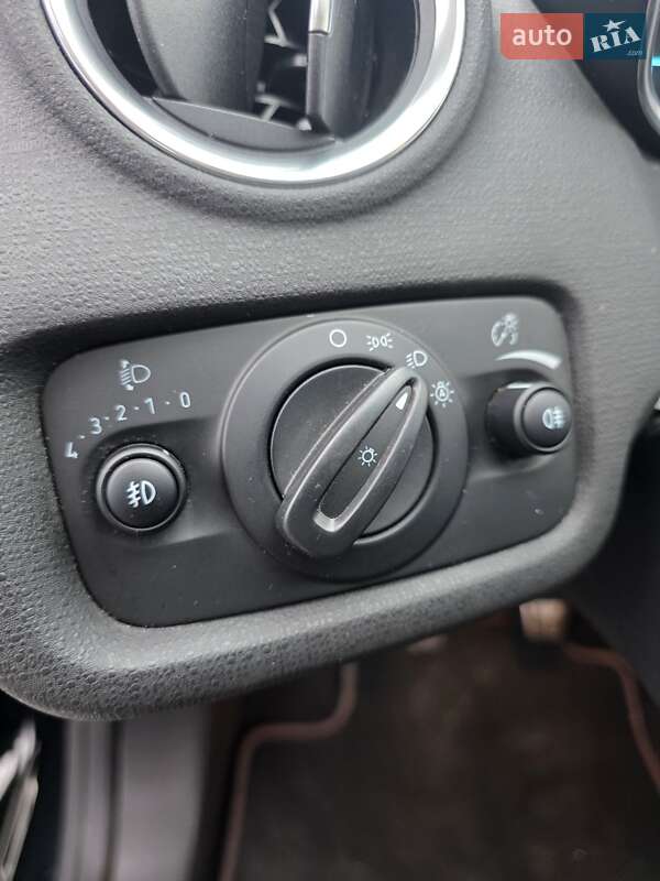 Хэтчбек Ford Fiesta 2015 в Ирпене