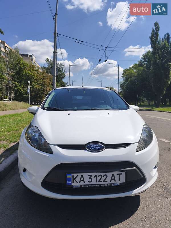 Хэтчбек Ford Fiesta 2012 в Киеве фото 14 Хэтчбек Ford Fiesta 2012 в Киеве