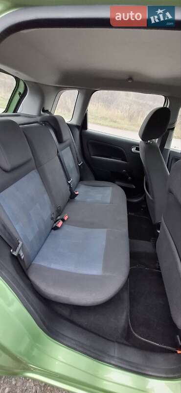 Хетчбек Ford Fiesta 2008 в Полтаві