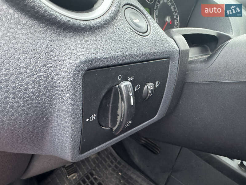 Хэтчбек Ford Fiesta 2007 в Киеве фото 18 Хэтчбек Ford Fiesta 2007 в Киеве