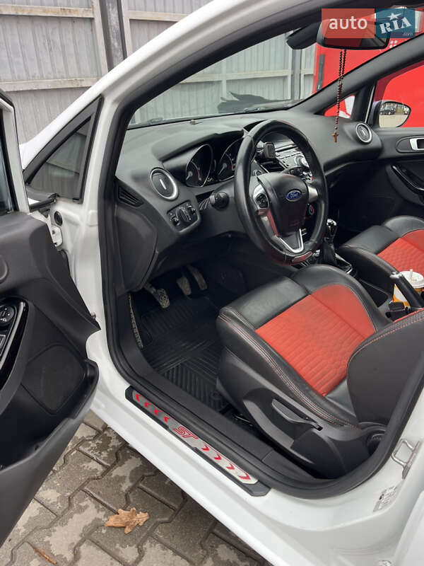 Хетчбек Ford Fiesta 2014 в Львові фото 12 Хетчбек Ford Fiesta 2014 в Львові